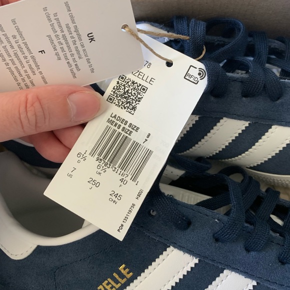 Adidas Gazelle Navy Sneakers new - Picture 3 of 5